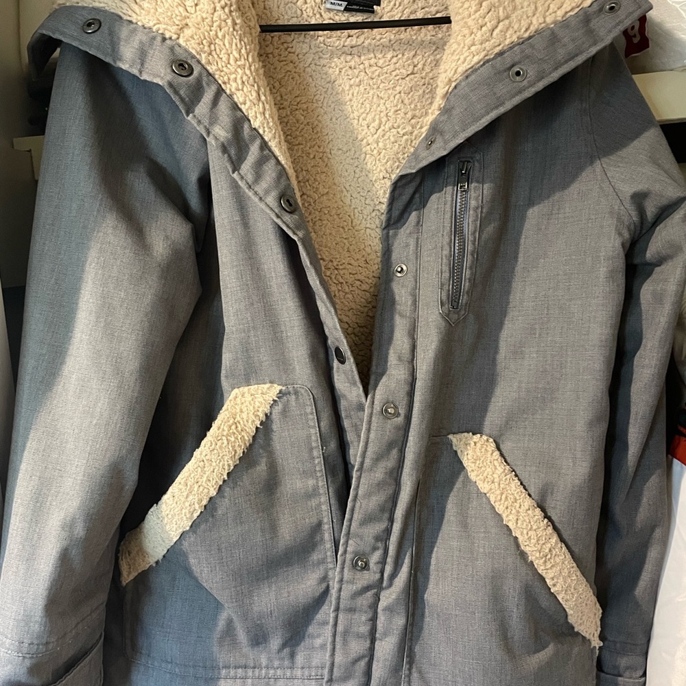 Marmot Gray Water Resistant Jacket with Tan Sherpa Lining - Size M